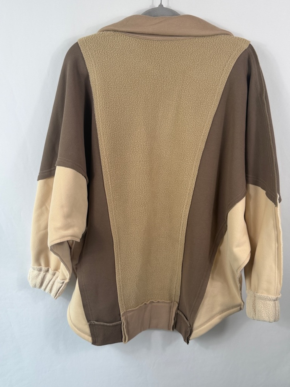 AEMH+CO Lallie Neutral Colorblock Very Oversized Sweater. Womens Size S. NWT - Picture 8 of 8
